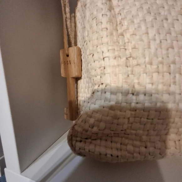 Fossil Woven Basket Crossbody Bag w/ Embroidered & Beaded Flowers - Cream - Picture 5 of 9